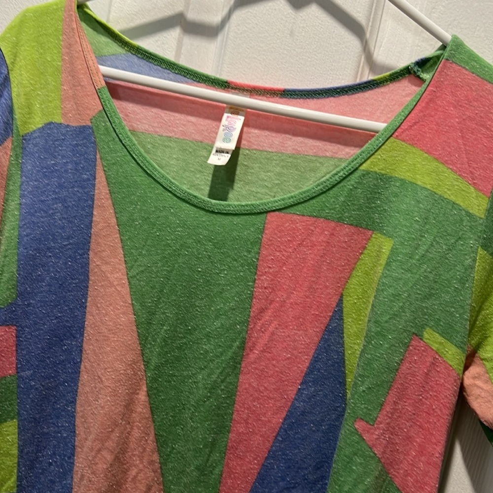 Lularoe perfect tee - Picture 2 of 2